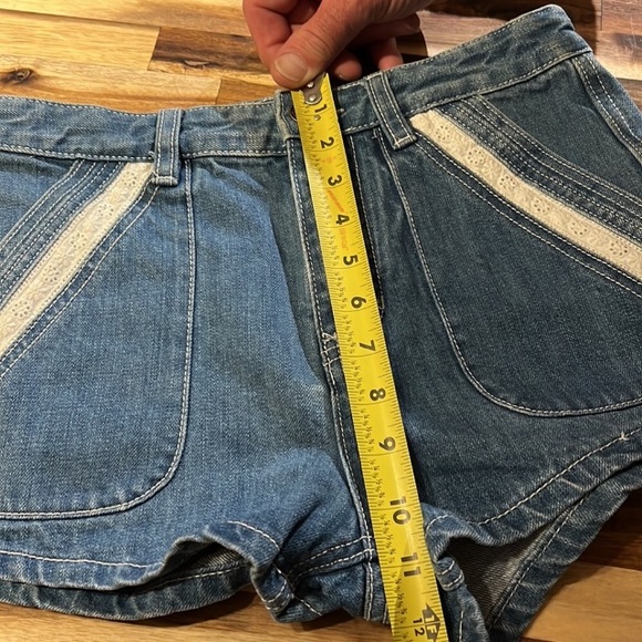 ⭐️Free People Sweet Surrender Denim shorts size 26 - Picture 6 of 10